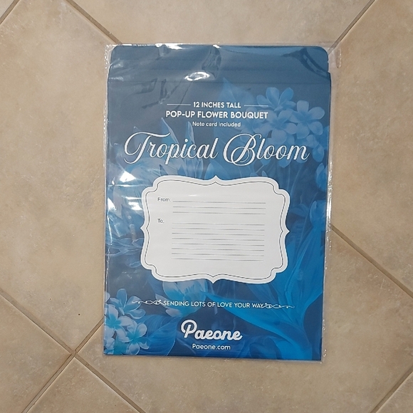 Tropical Bloom Pop-Up Flower Bouquet Card - Picture 8 of 9